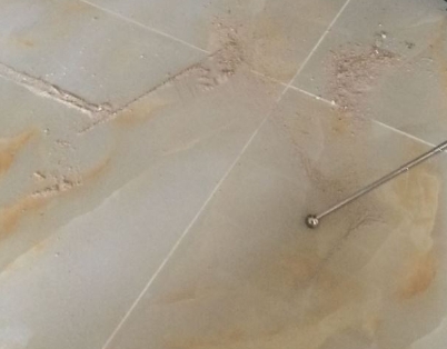 塔城地瓷砖空鼓维修公司分享粘合剂选择不当在瓷砖铺贴过程中可能导致以下问题